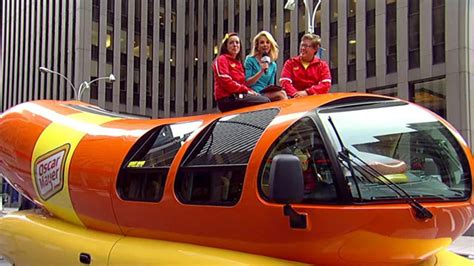 Oscar mayer wienermobile driver job. Things To Know About Oscar mayer wienermobile driver job. 